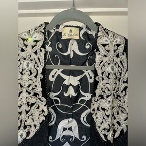 JJ Valaya (Indian Designer) Robe/Jacket